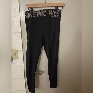 NIKE PRO LEGGINGS